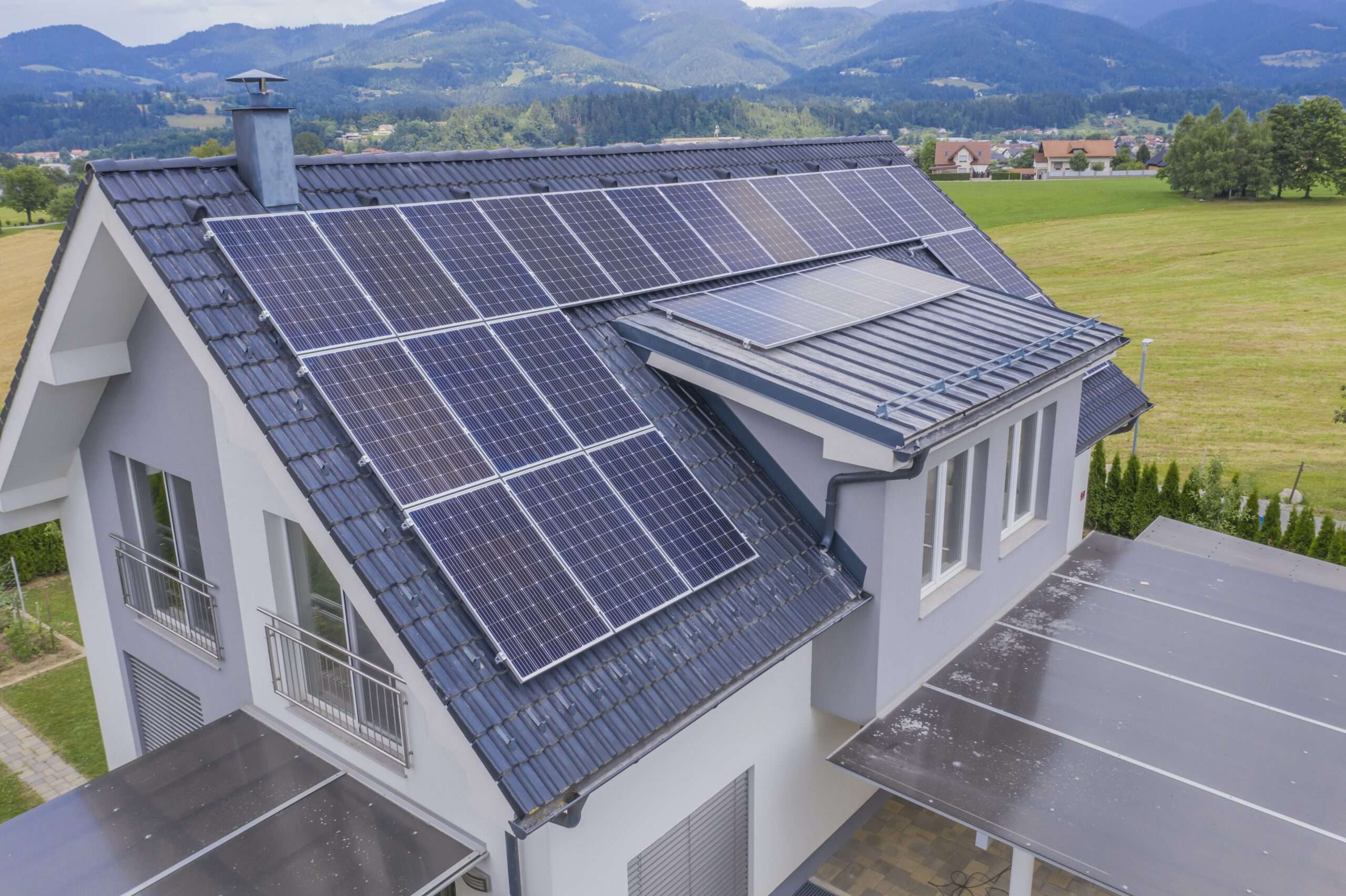 id-security-and-infra_servicios_sistemas-fotovoltaicos_roof